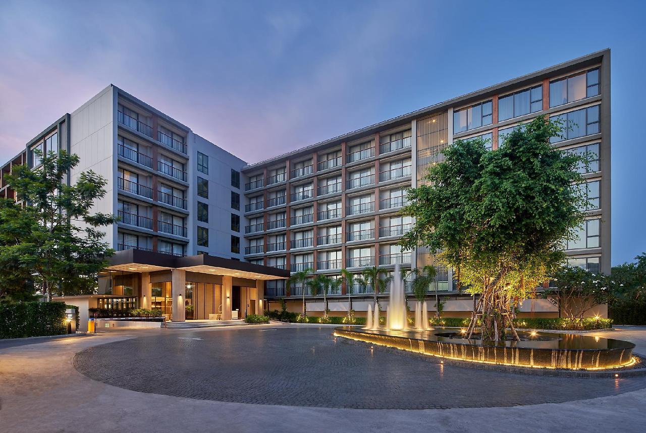 The Park Nine Hotel Suvarnabhumi Bangkok Kültér fotó The hotel in 2019