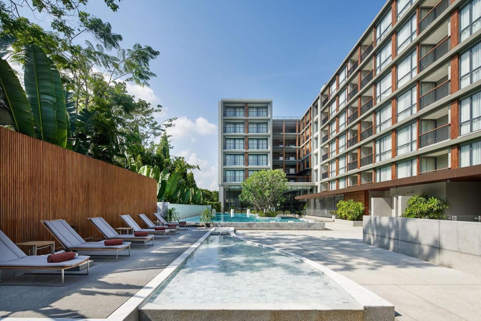The Park Nine Hotel Suvarnabhumi Bangkok Kültér fotó The hotel's pool
