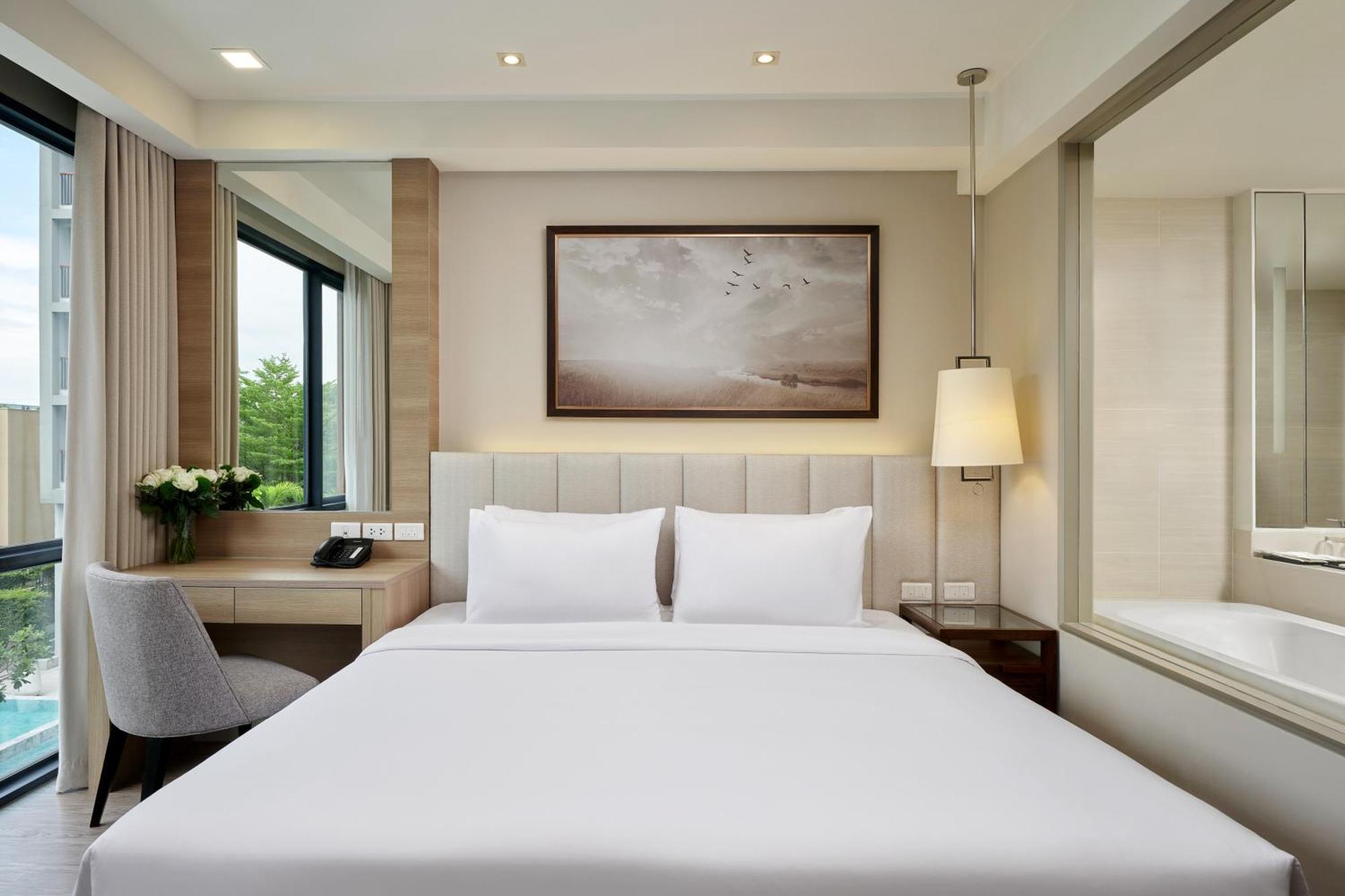 The Park Nine Hotel Suvarnabhumi Bangkok Szoba fotó A bedroom at the hotel