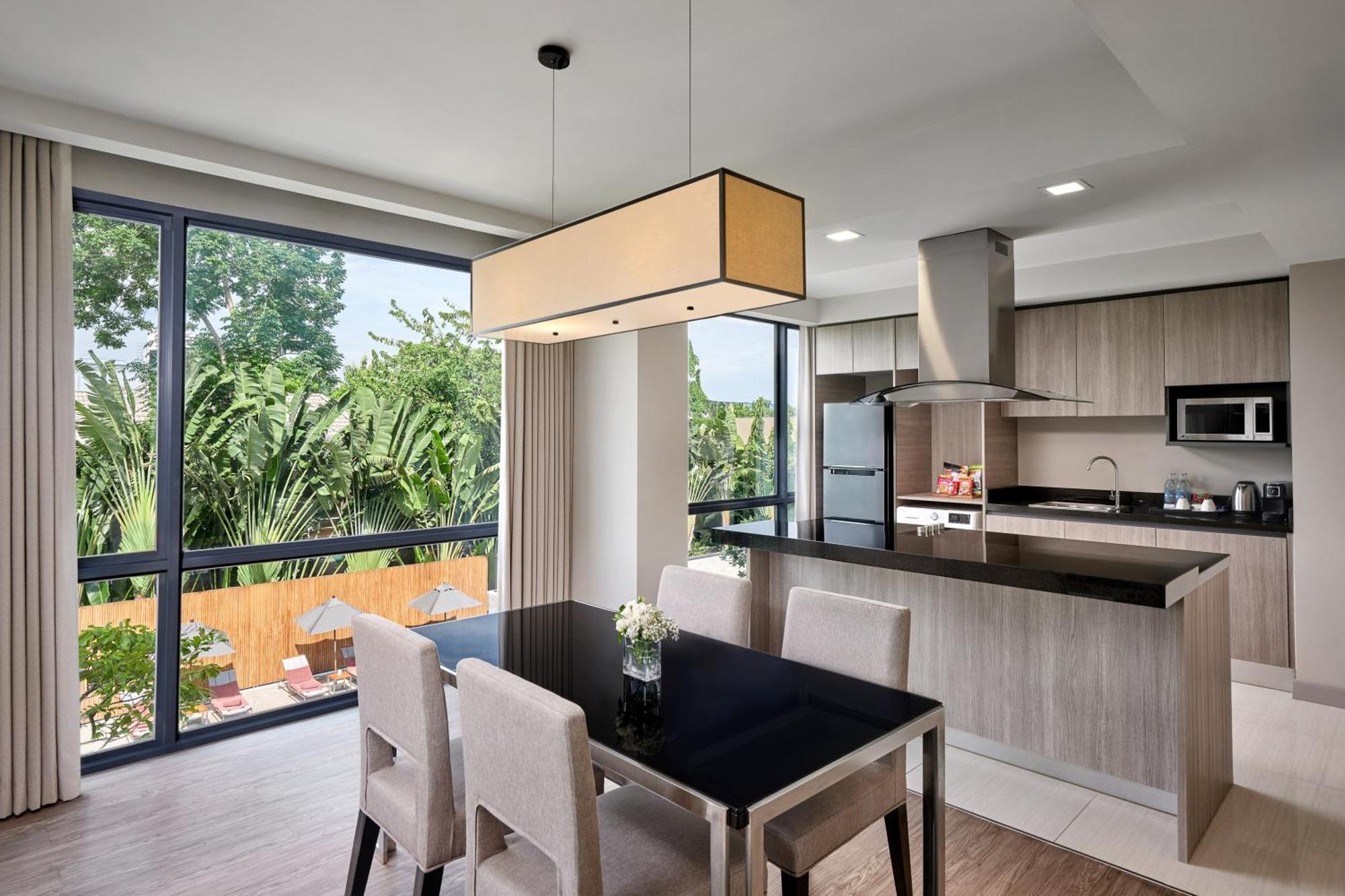 The Park Nine Hotel Suvarnabhumi Bangkok Szoba fotó Interior of a typical apartment