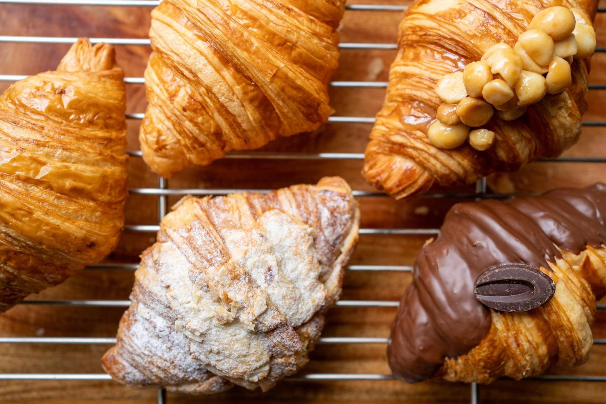 The Park Nine Hotel Suvarnabhumi Bangkok Kültér fotó Croissants